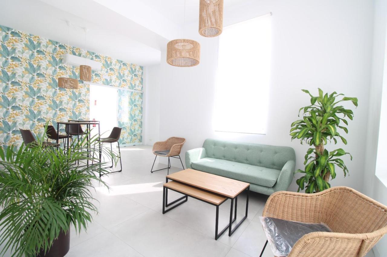 Hostal Tropical 莫特里尔 外观 照片