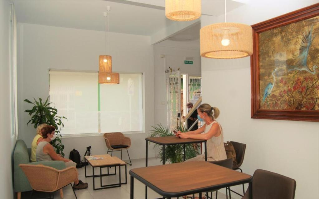 Hostal Tropical 莫特里尔 外观 照片