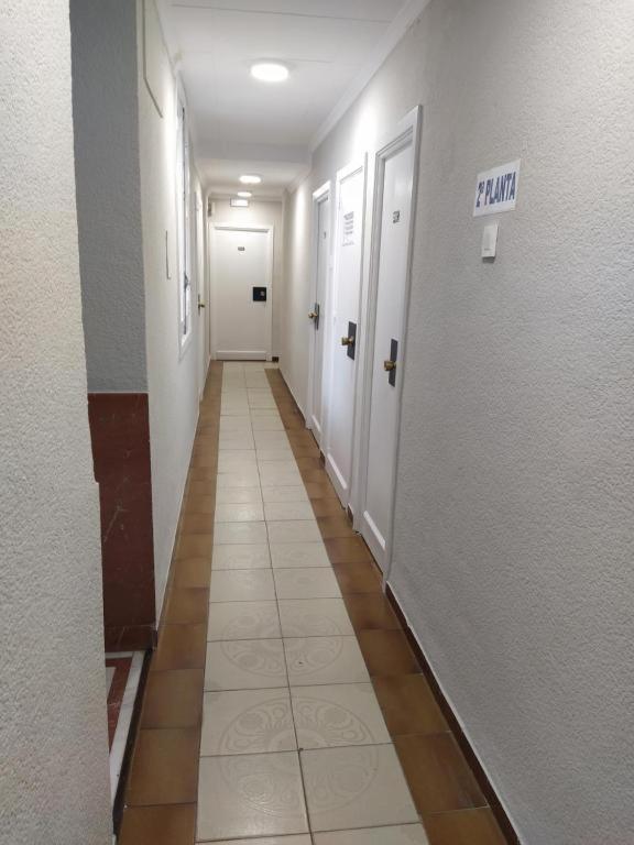 Hostal Tropical 莫特里尔 外观 照片